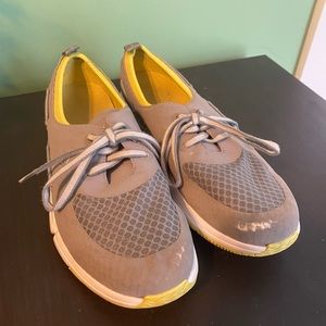 Women’s Sperry shoes
